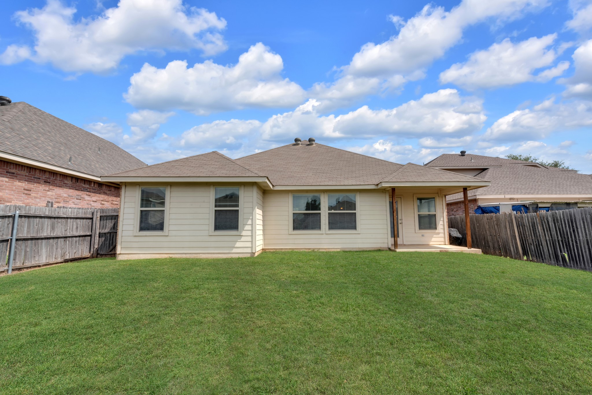 513 Crescent Creek Lane Fort Worth TX 76140