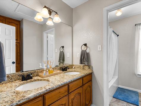 5227 E Fm 875 Waxahachie TX 75167
