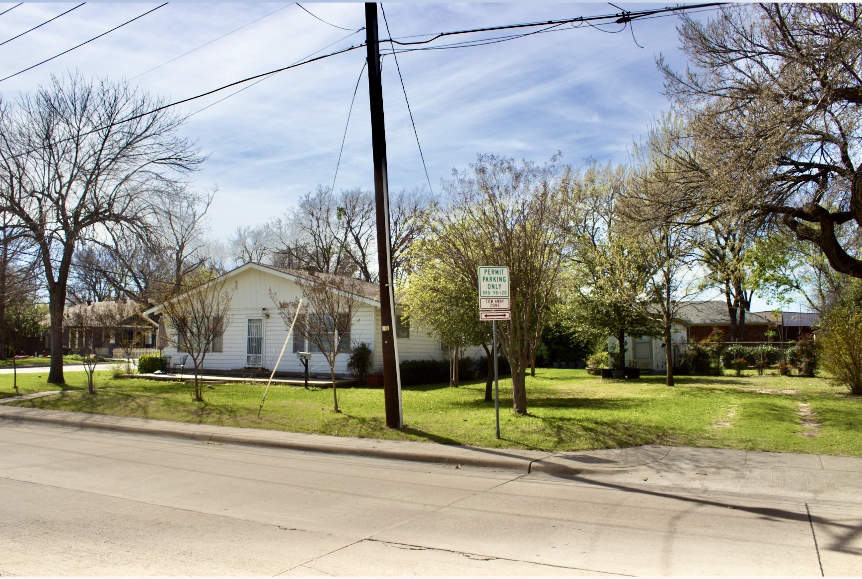 422 Smith Street Grapevine TX 76051