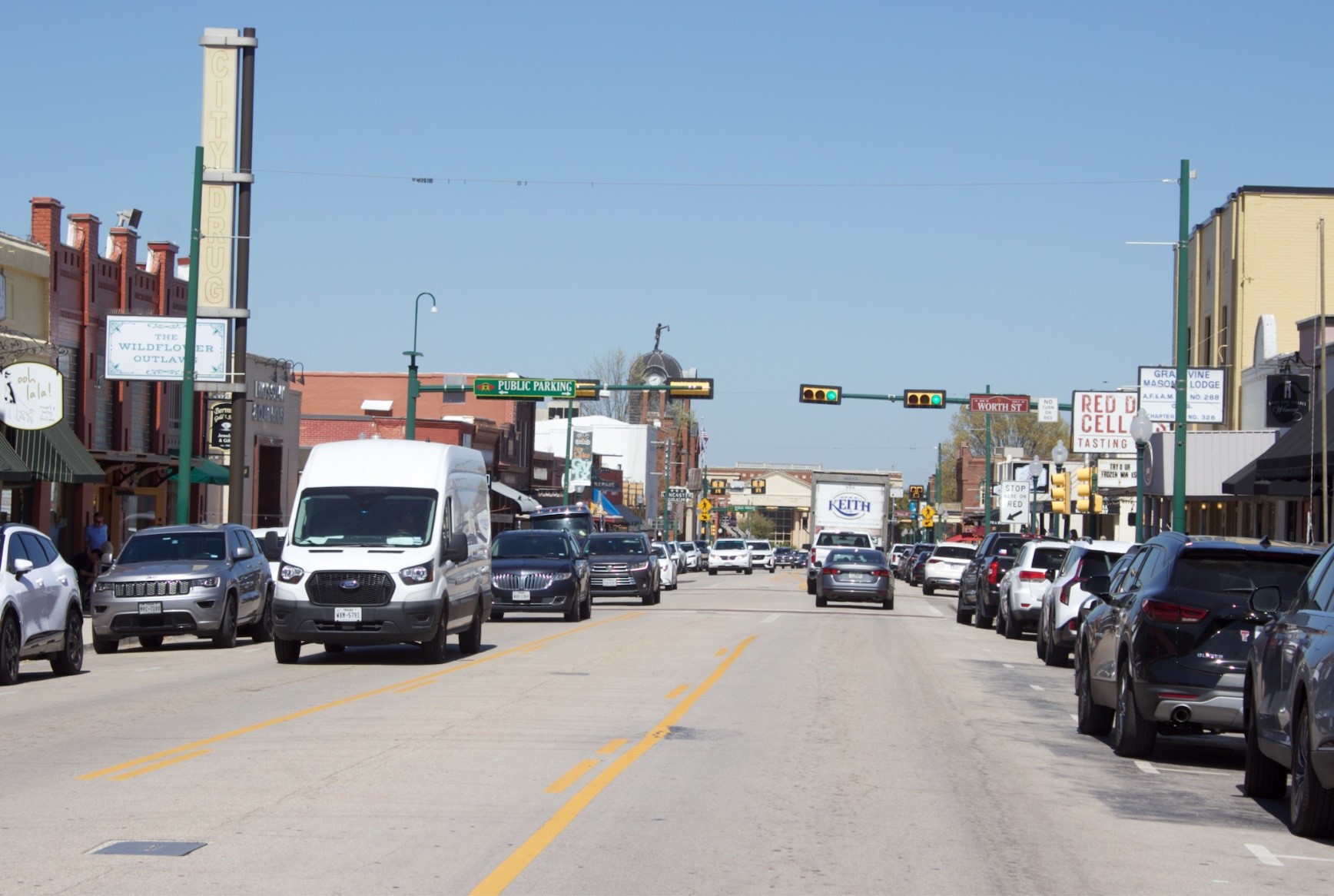422 Smith Street Grapevine TX 76051