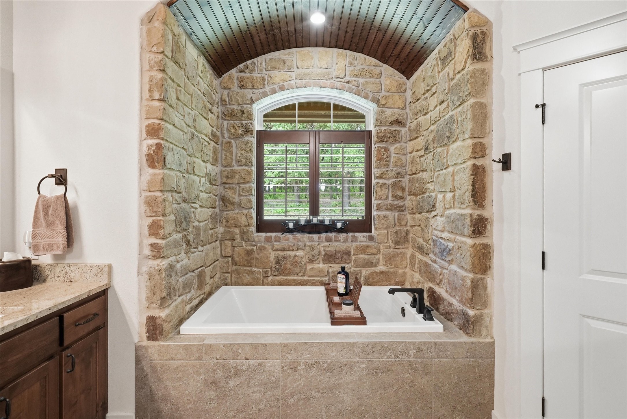 2304 Winchester Court Tolar TX 76476