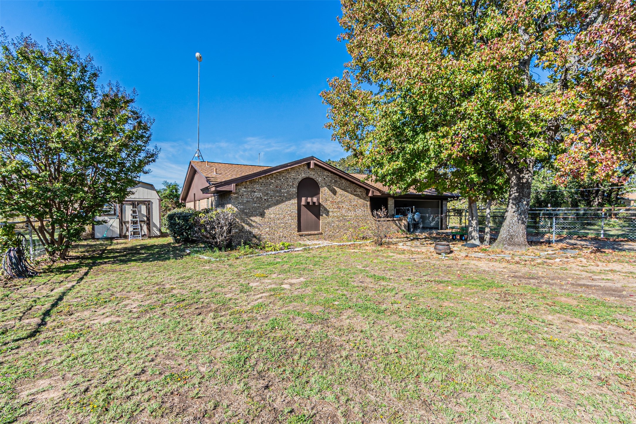 13765 Liberty School Road Azle TX 76020