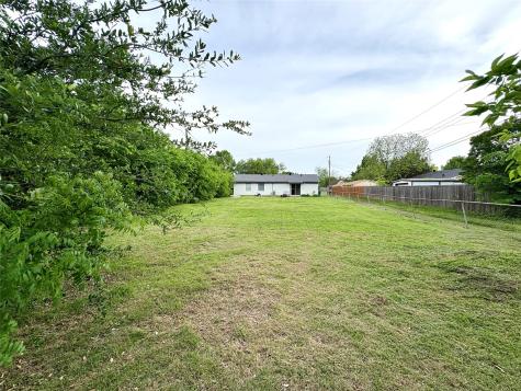 601 Carpenter Drive Garland TX 75040