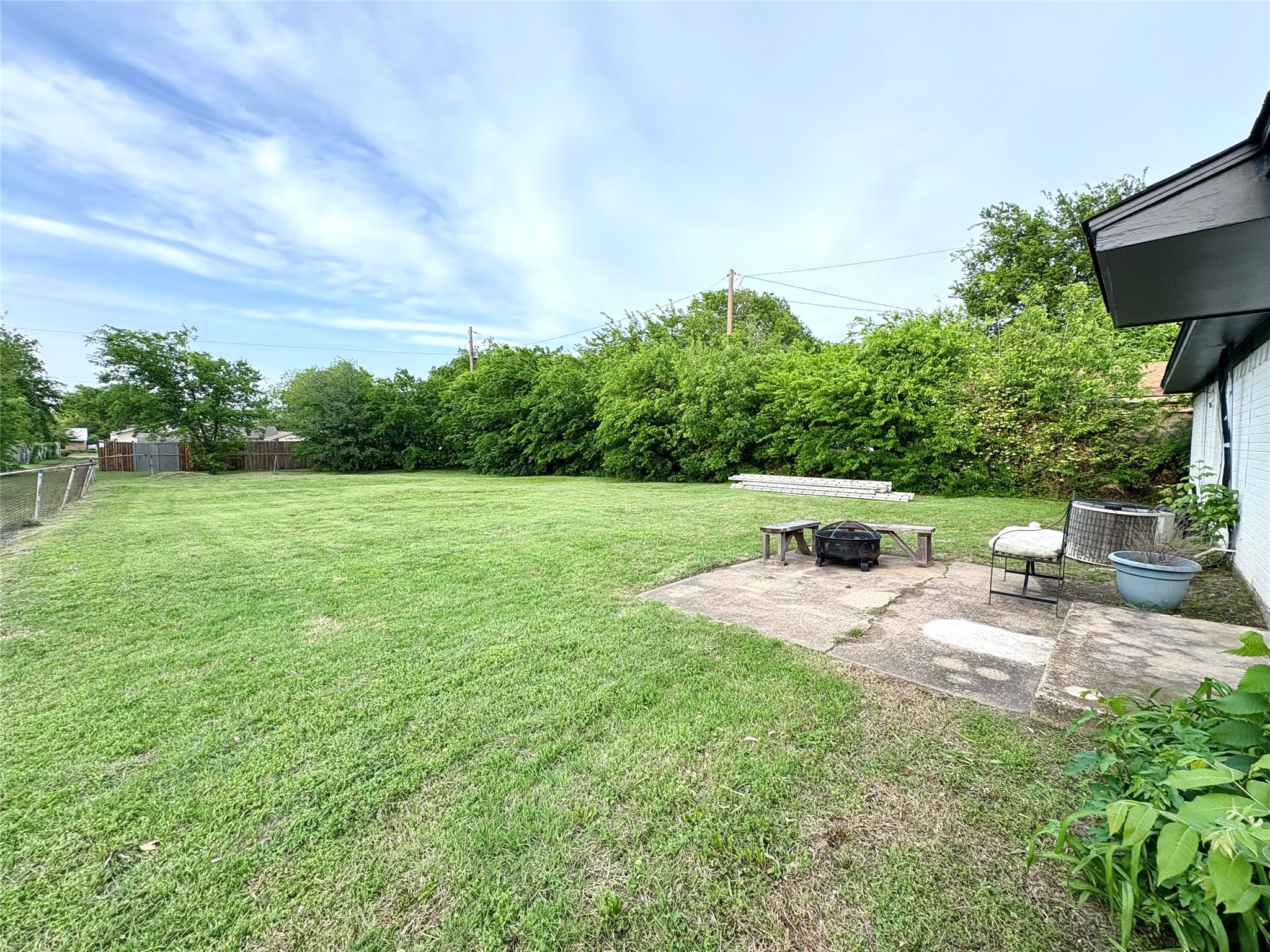 601 Carpenter Drive Garland TX 75040