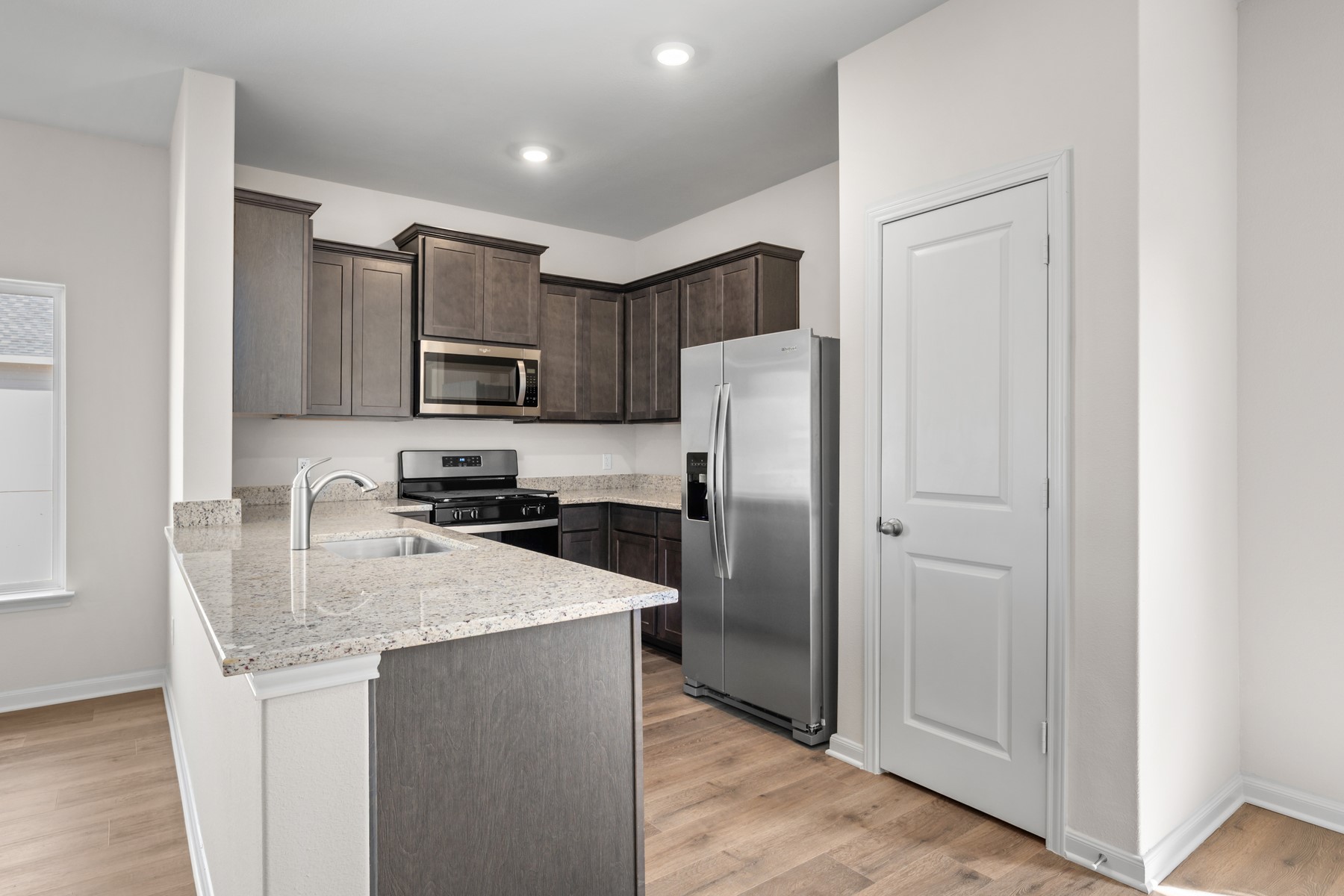 8445 White Wolf Trail Ponder TX 76259