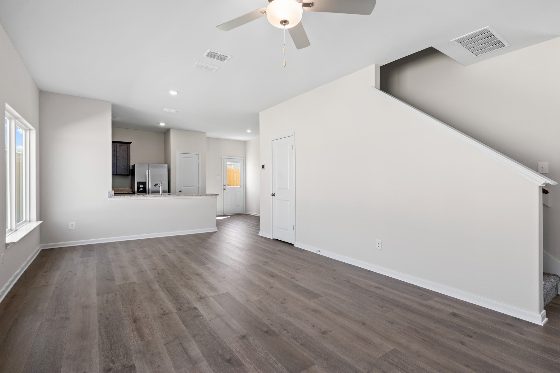 8445 White Wolf Trail Ponder TX 76259