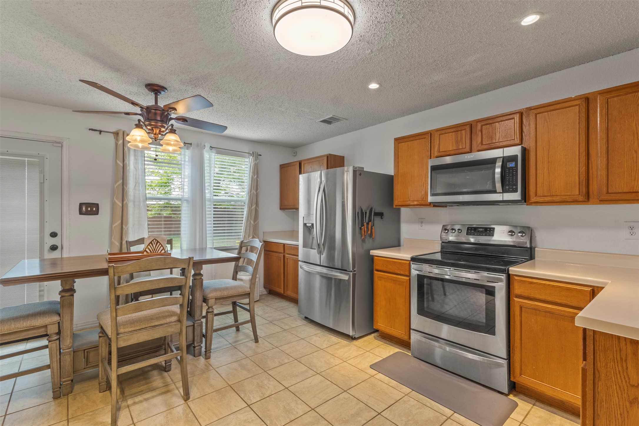 633 Almandora Drive Arlington TX 76002