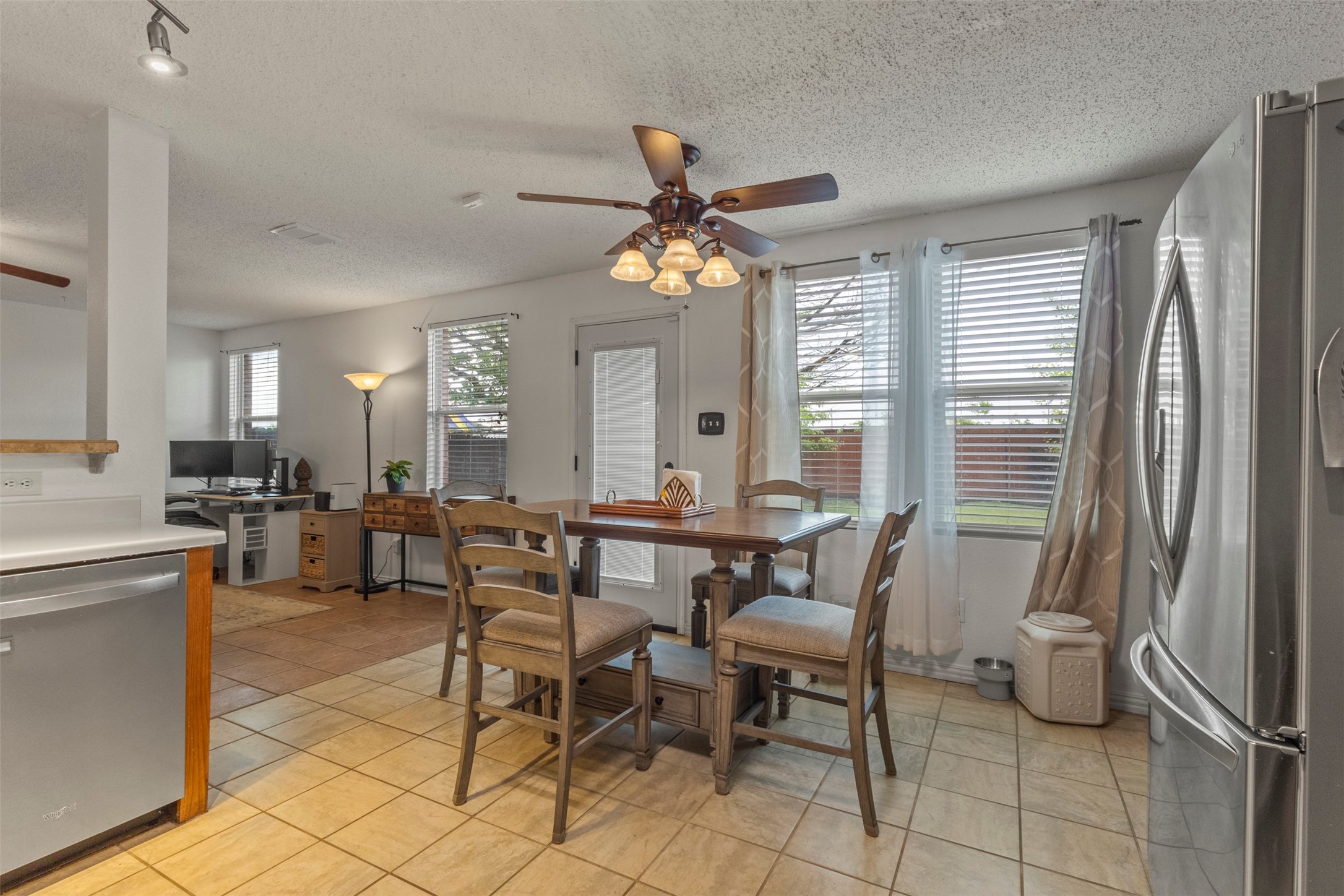 633 Almandora Drive Arlington TX 76002