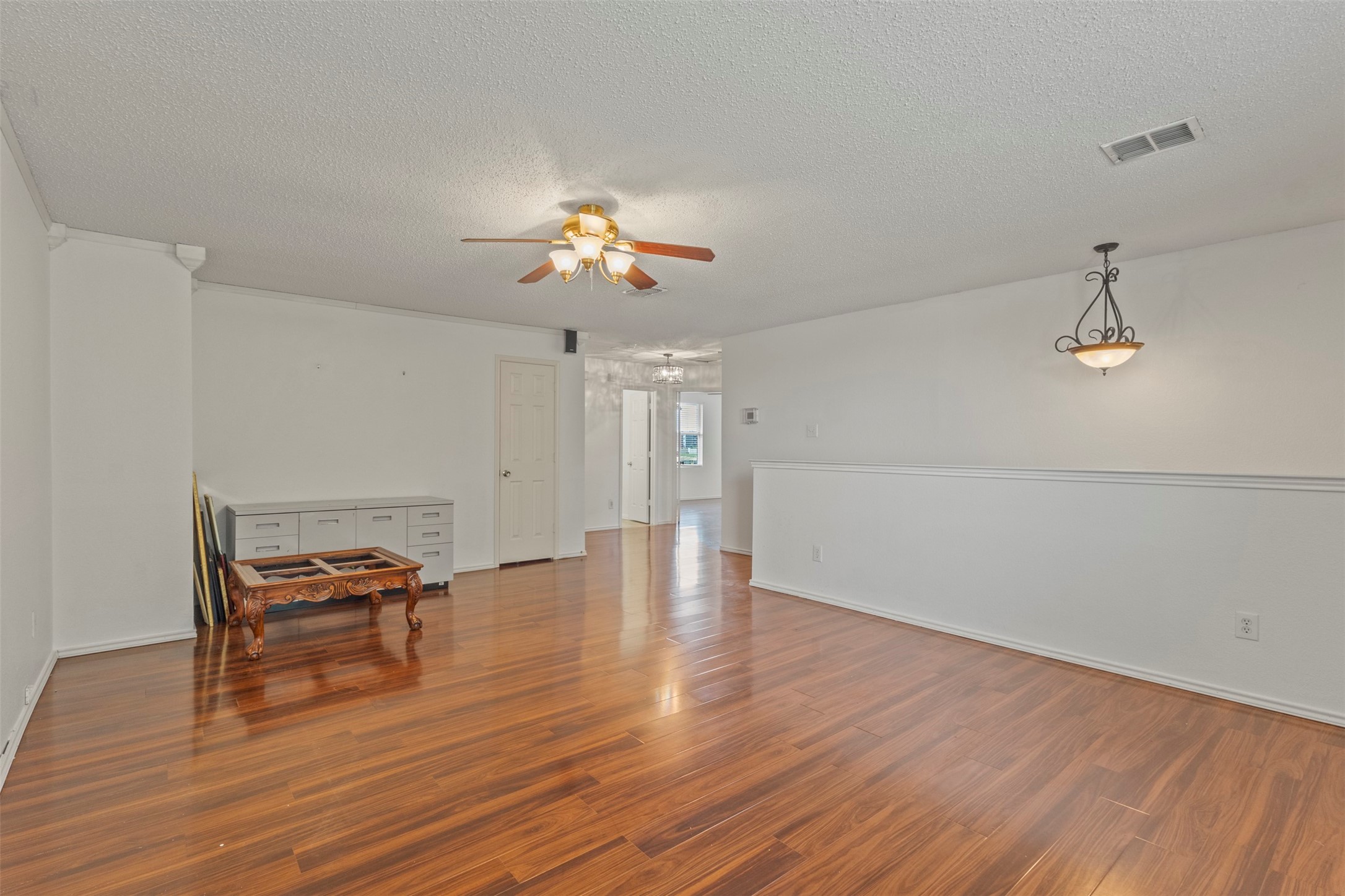 633 Almandora Drive Arlington TX 76002