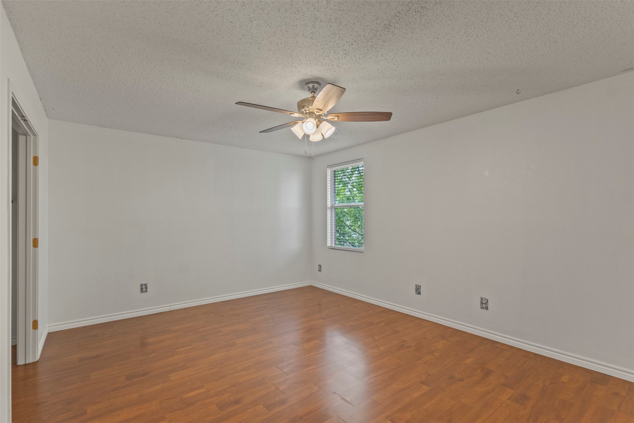 633 Almandora Drive Arlington TX 76002