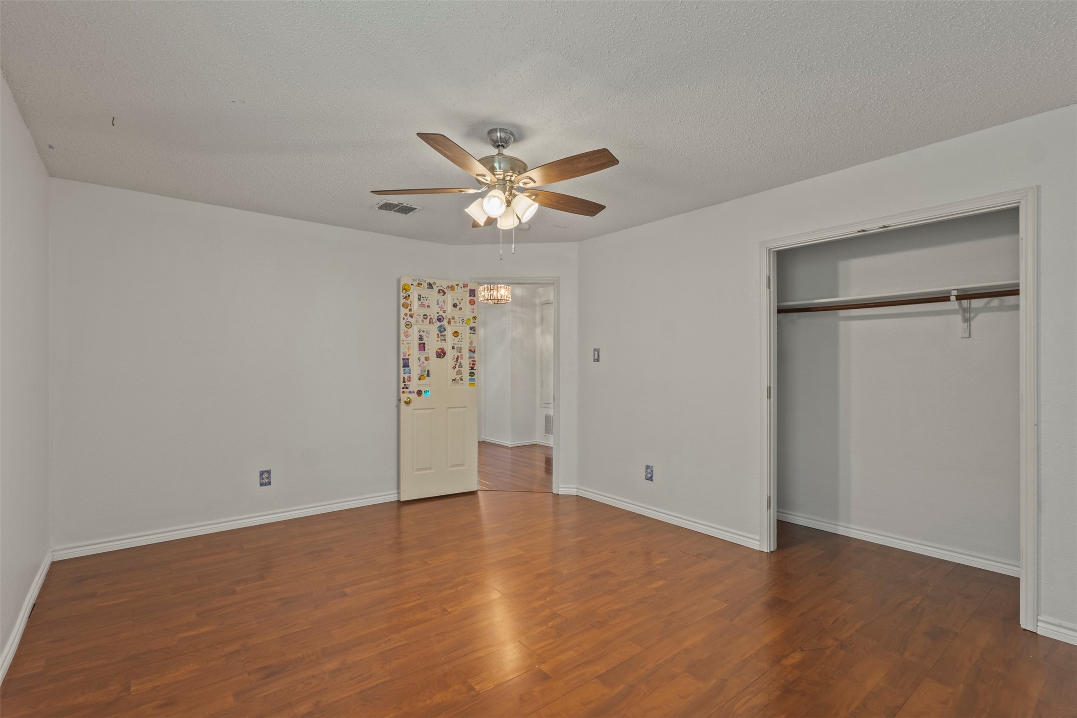633 Almandora Drive Arlington TX 76002
