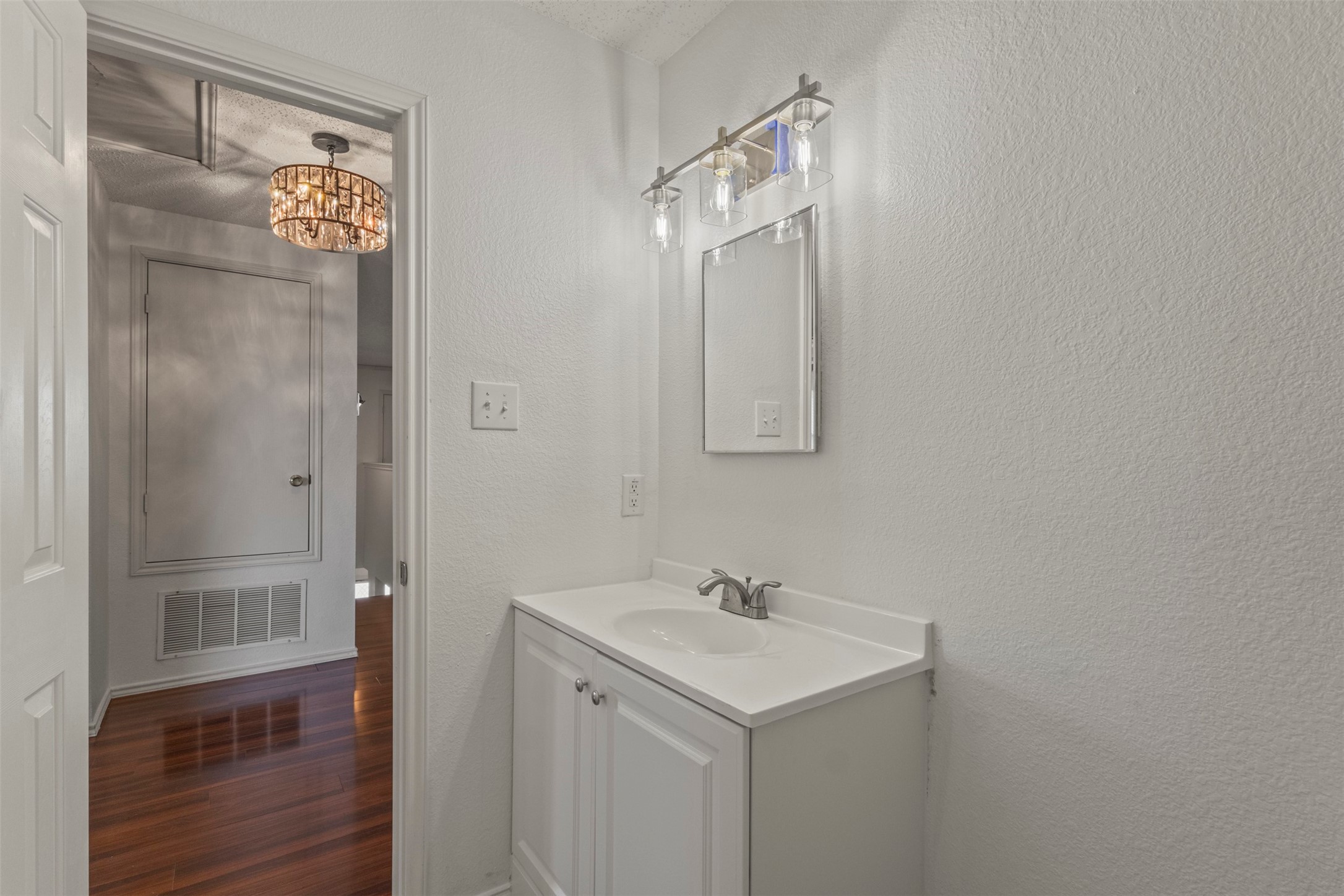 633 Almandora Drive Arlington TX 76002