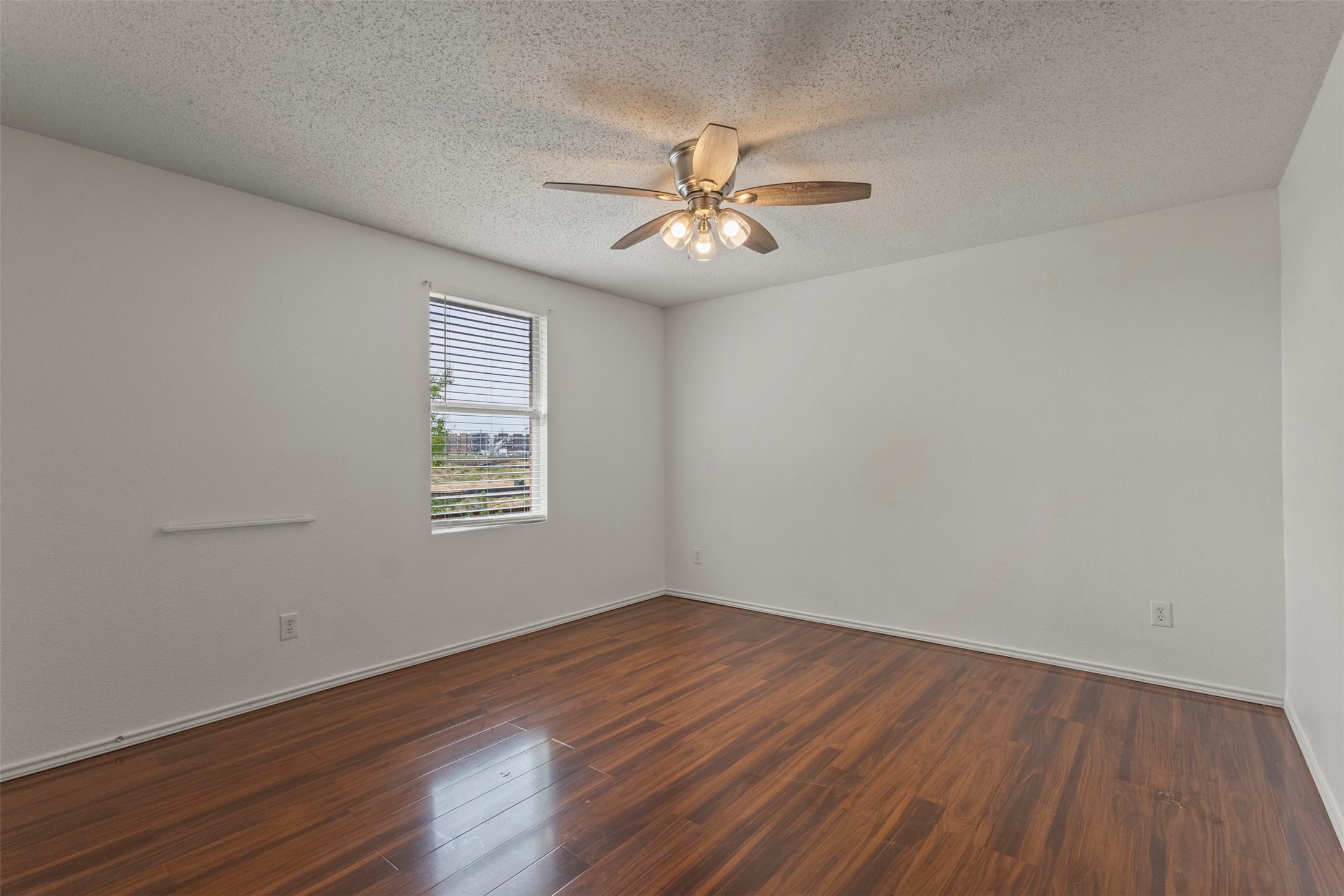 633 Almandora Drive Arlington TX 76002