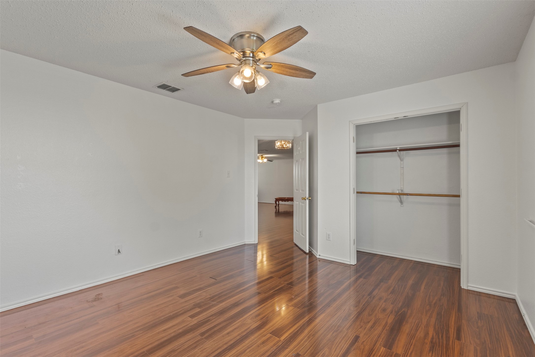 633 Almandora Drive Arlington TX 76002