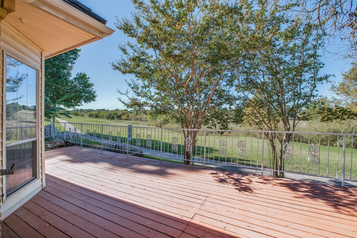10 Winding Creek Trail Garland TX 75043