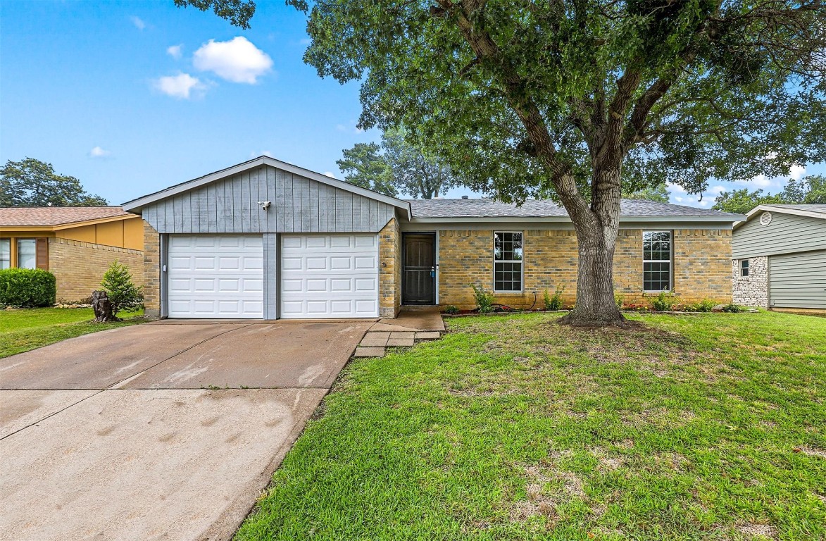 1413 Warren Lane Fort Worth TX 76112