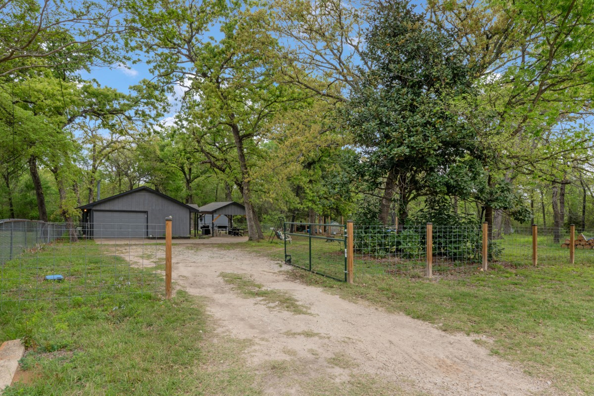 166 Spillview Acres Circle Trinidad TX 75163