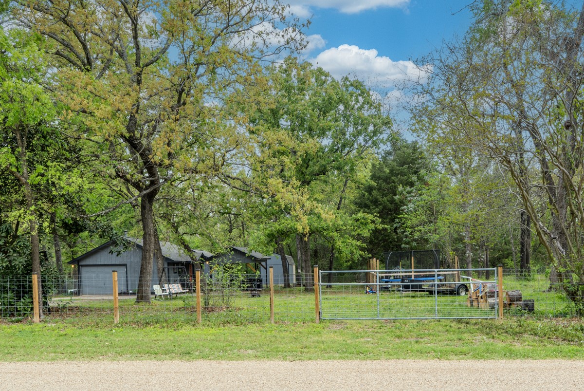 166 Spillview Acres Circle Trinidad TX 75163