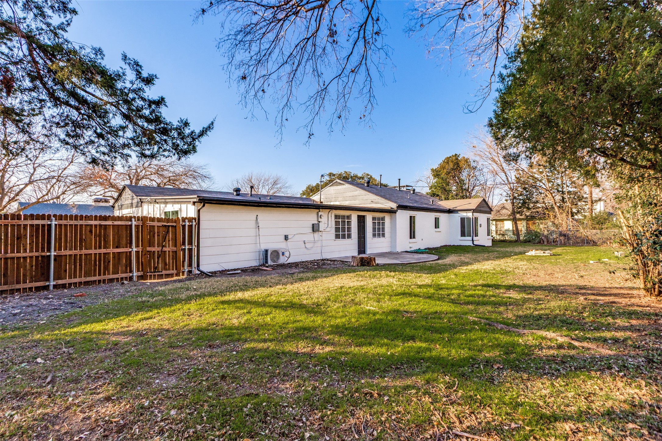 4045 Carolyn Road Fort Worth TX 76109