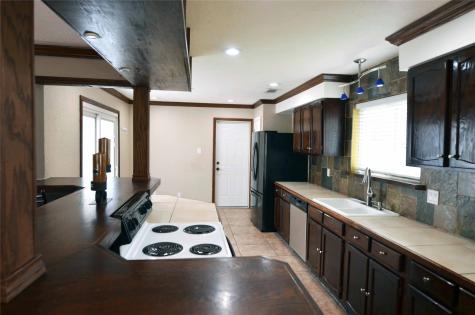 2406 Redbrook Court Arlington TX 76014