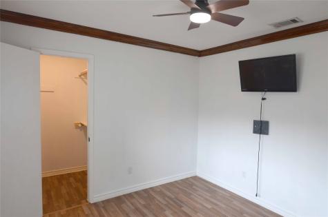 2406 Redbrook Court Arlington TX 76014