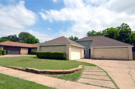 2406 Redbrook Court Arlington TX 76014