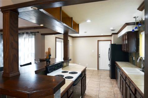 2406 Redbrook Court Arlington TX 76014