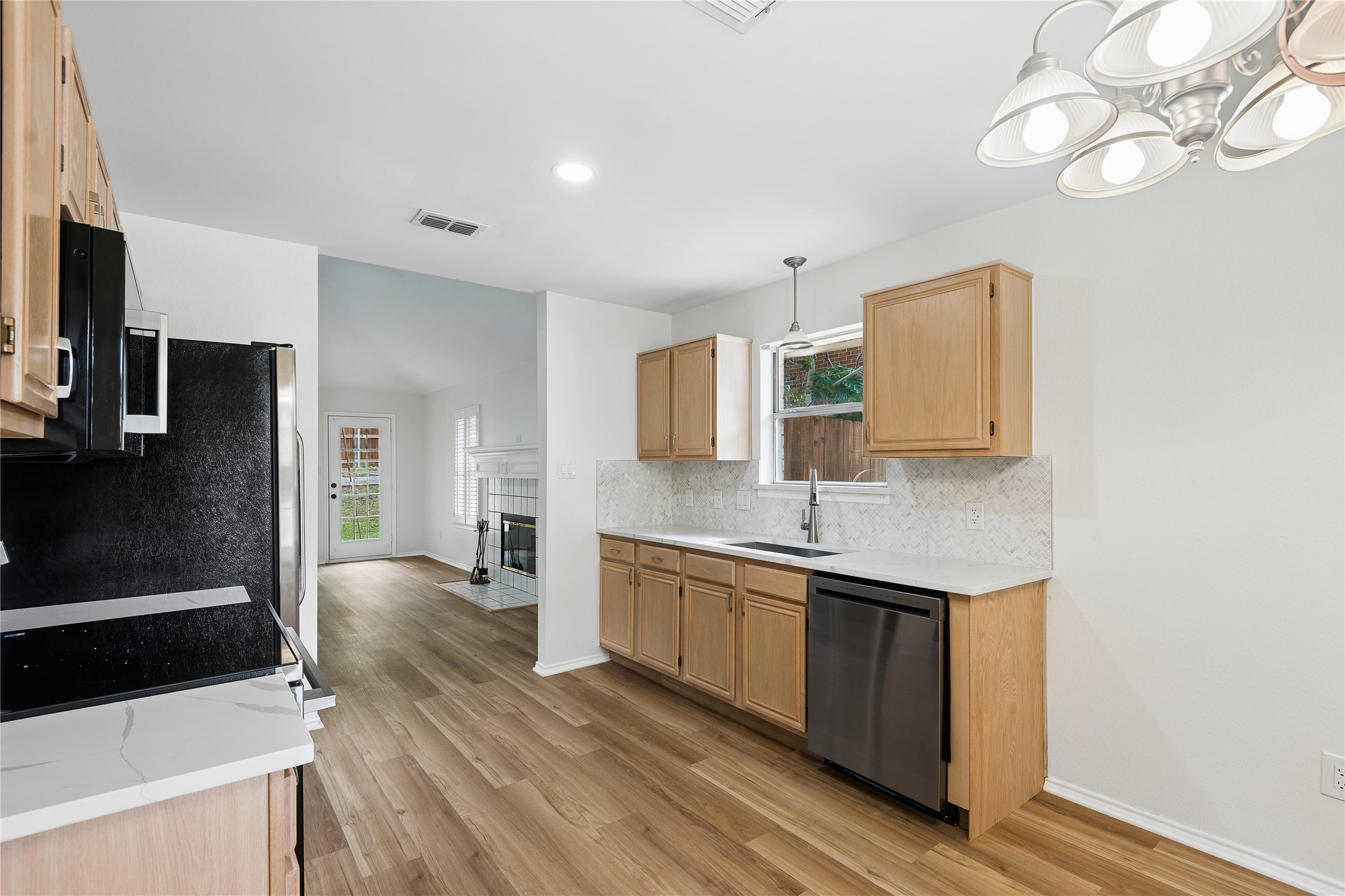 428 Caviness Drive Grapevine TX 76051