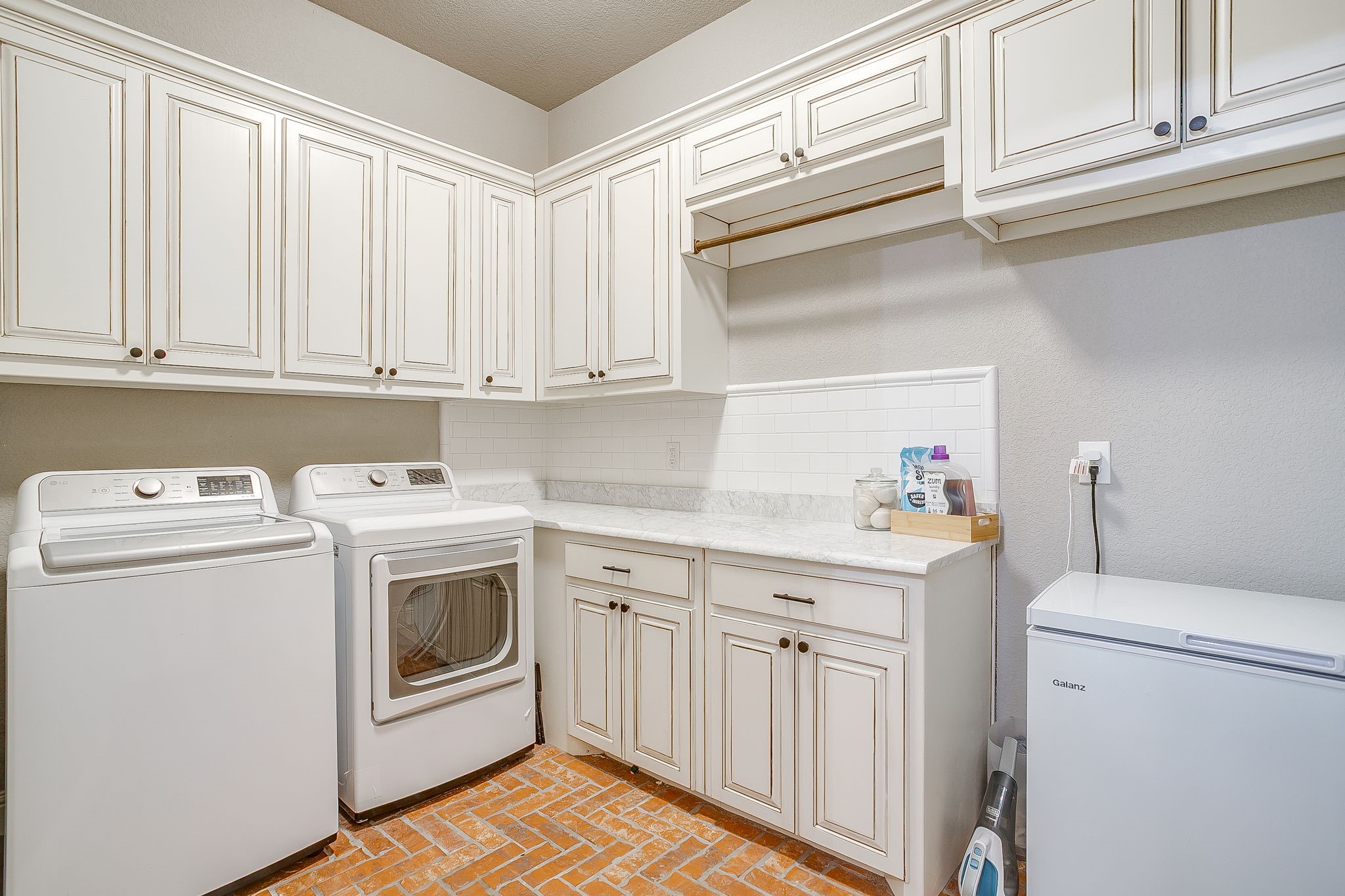 106 Treeline Court Lipan TX 76462