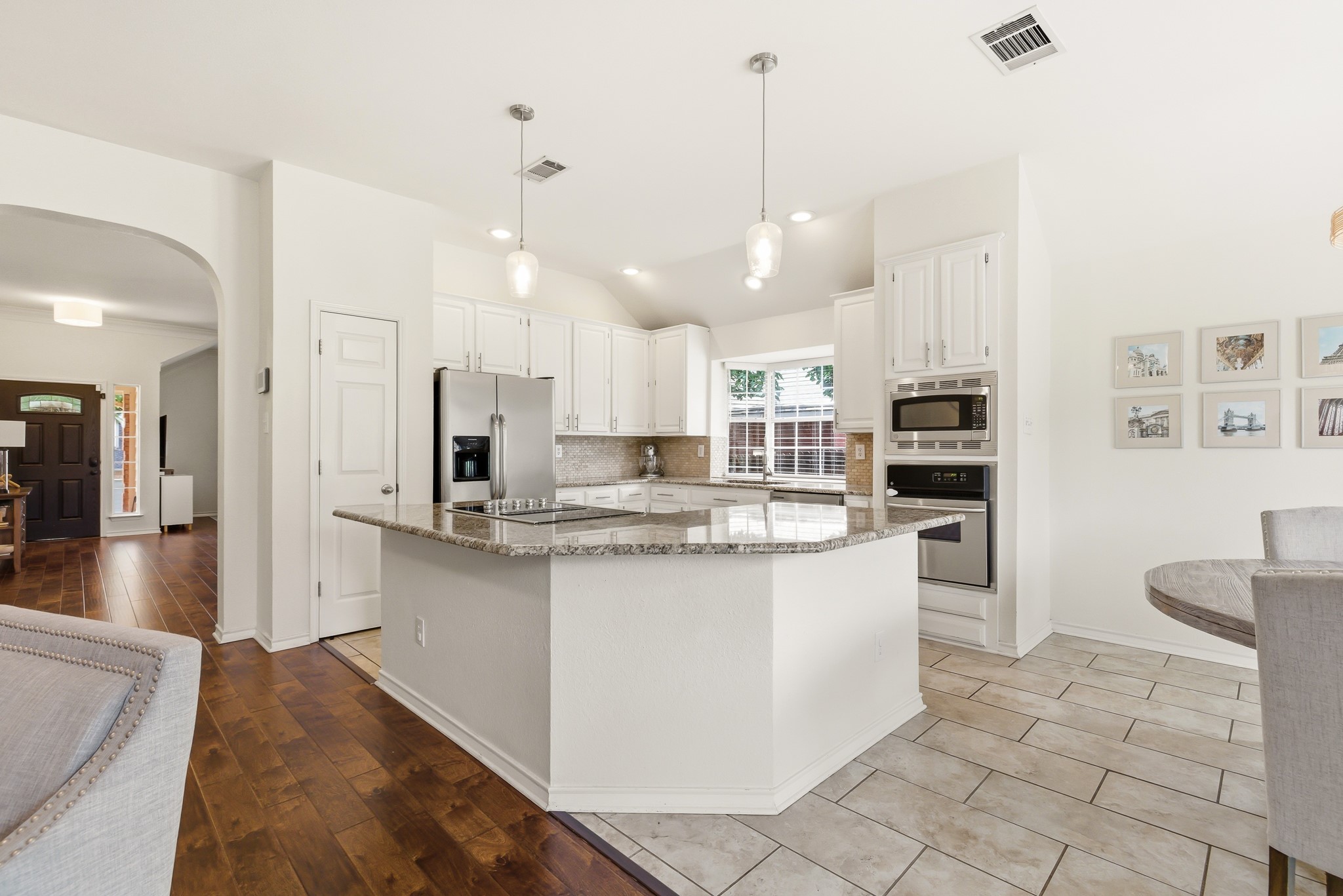 5305 Shadow Glen Drive Grapevine TX 76051