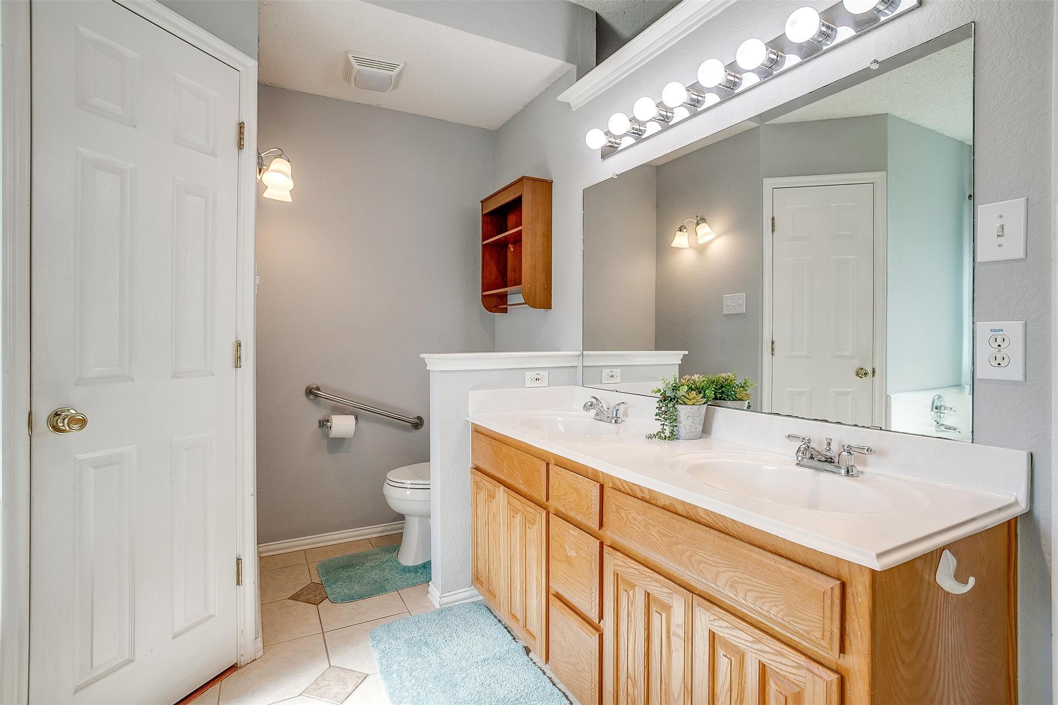 100 Troxell Boulevard Rhome TX 76078