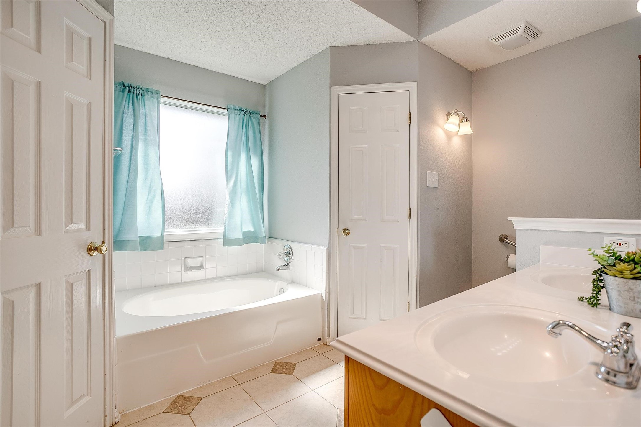 100 Troxell Boulevard Rhome TX 76078