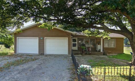 302 Gandy Street Lipan TX 76462