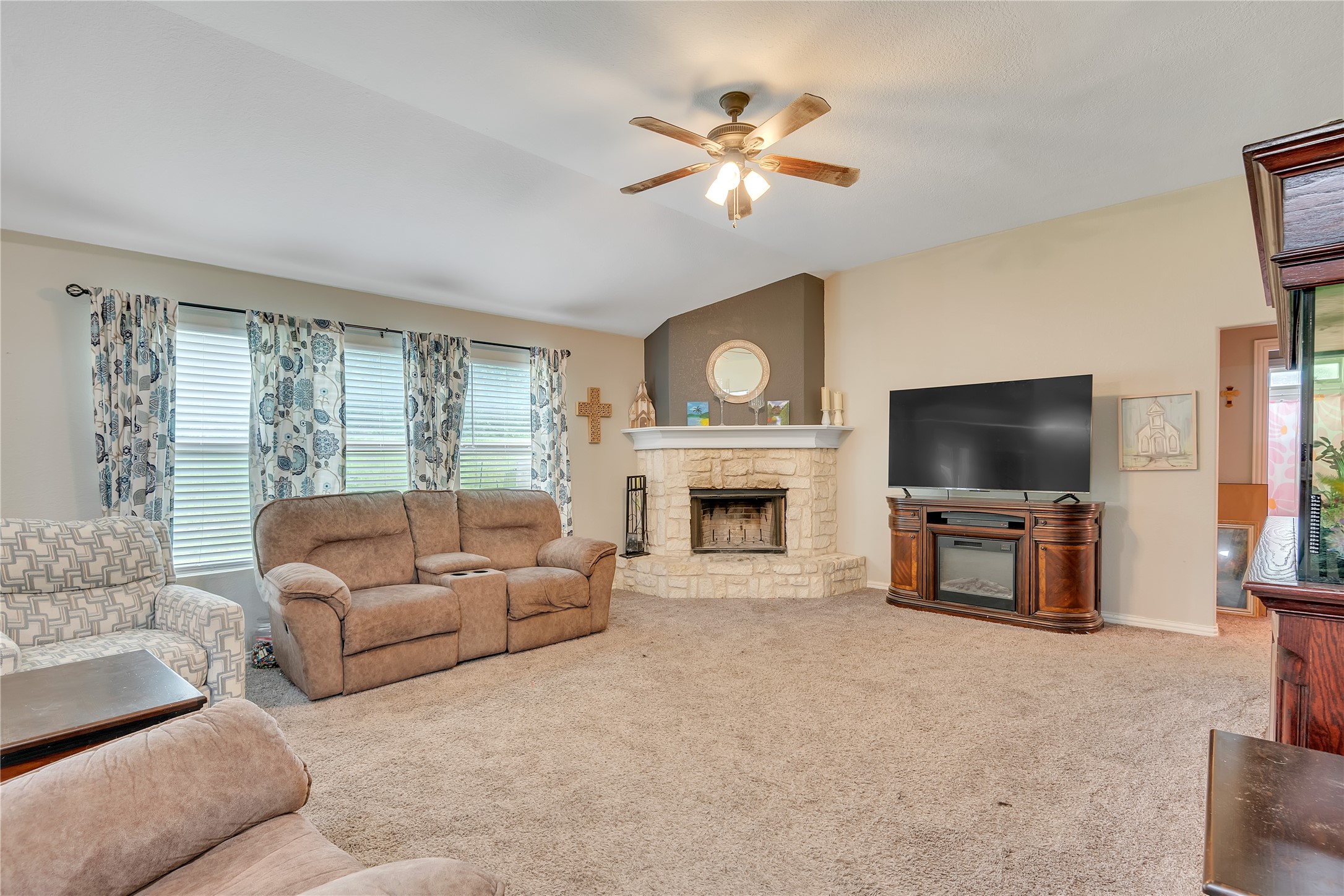 190 Emerald Drive Weatherford TX 76087