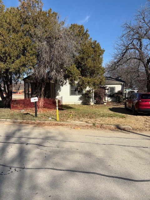 201 E Vine Street Keller TX 76248