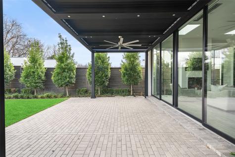 9134 Bluff Hollow Court Dallas TX 75220