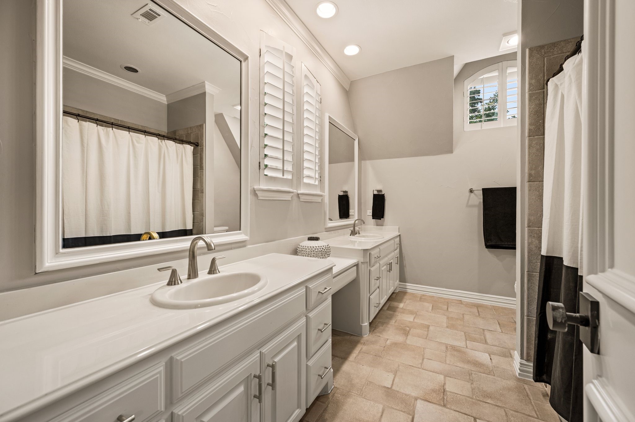 2009 Thames Trail Colleyville TX 76034
