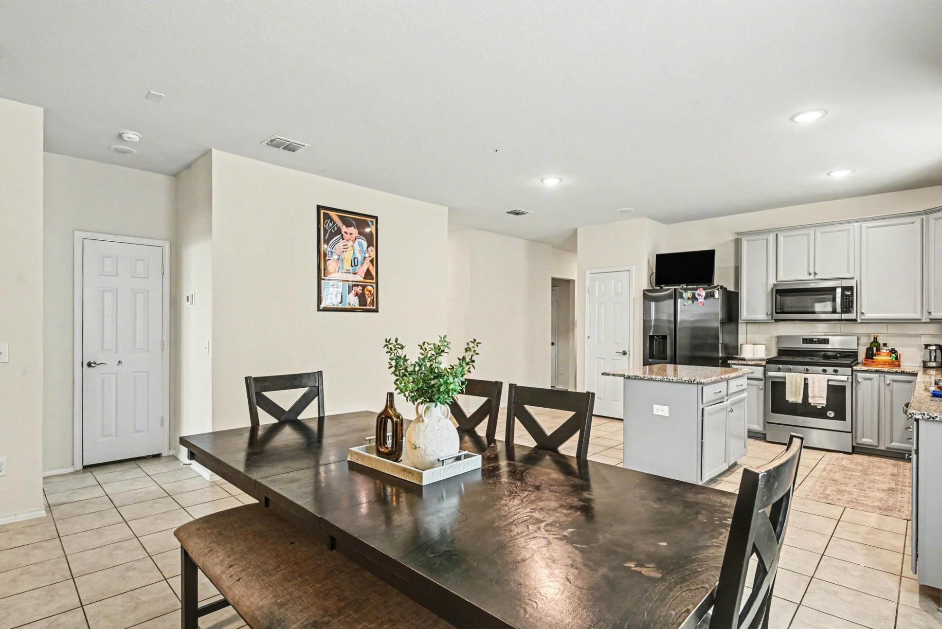 9117 Redshire Lane Fort Worth TX 76131