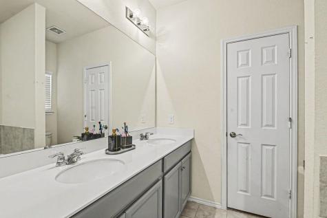 9117 Redshire Lane Fort Worth TX 76131