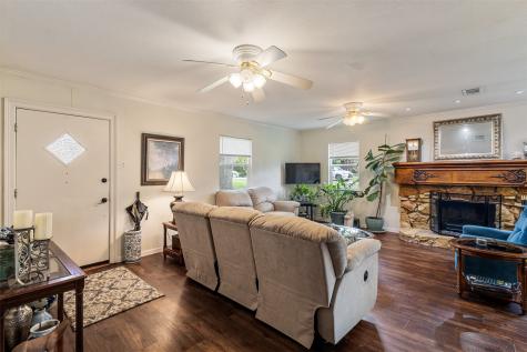 713 Midway Road Tool TX 75143
