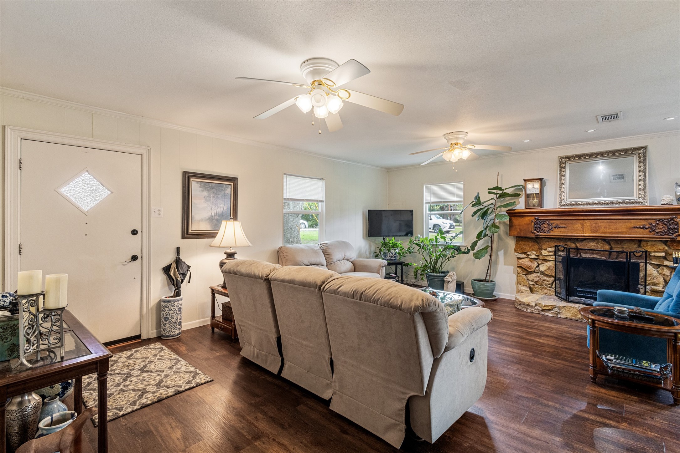 713 Midway Road Tool TX 75143