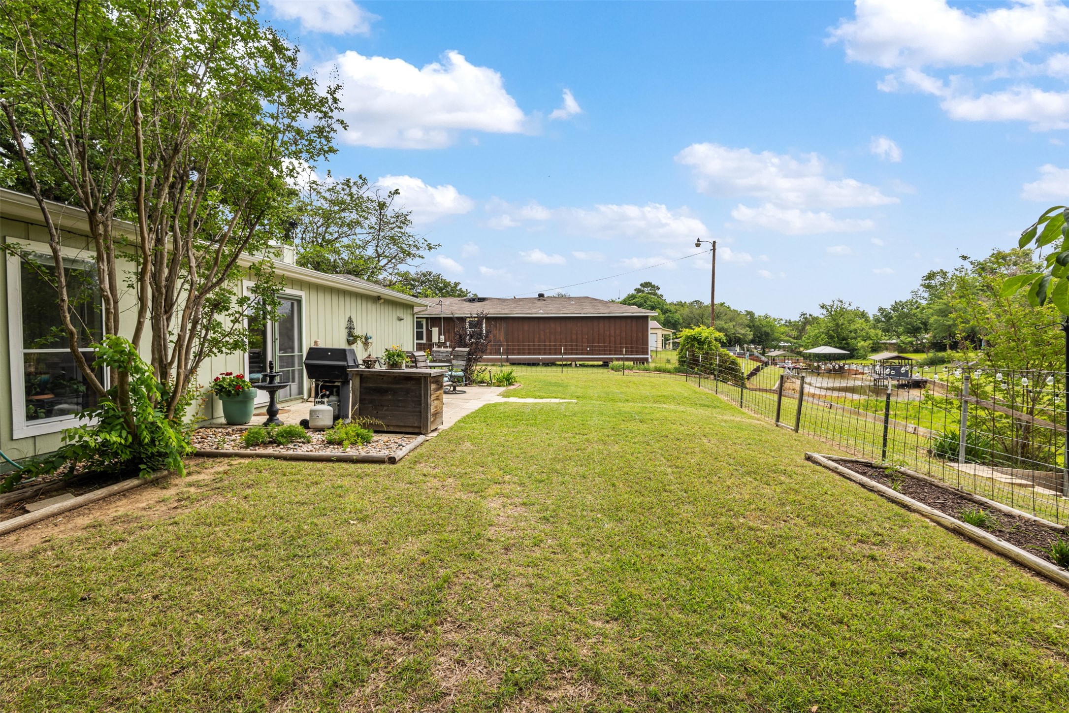 713 Midway Road Tool TX 75143