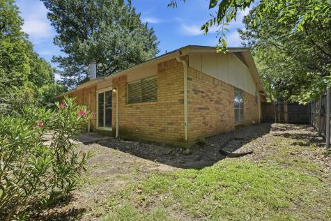 1137 Meadow Creek Court Lancaster TX 75146