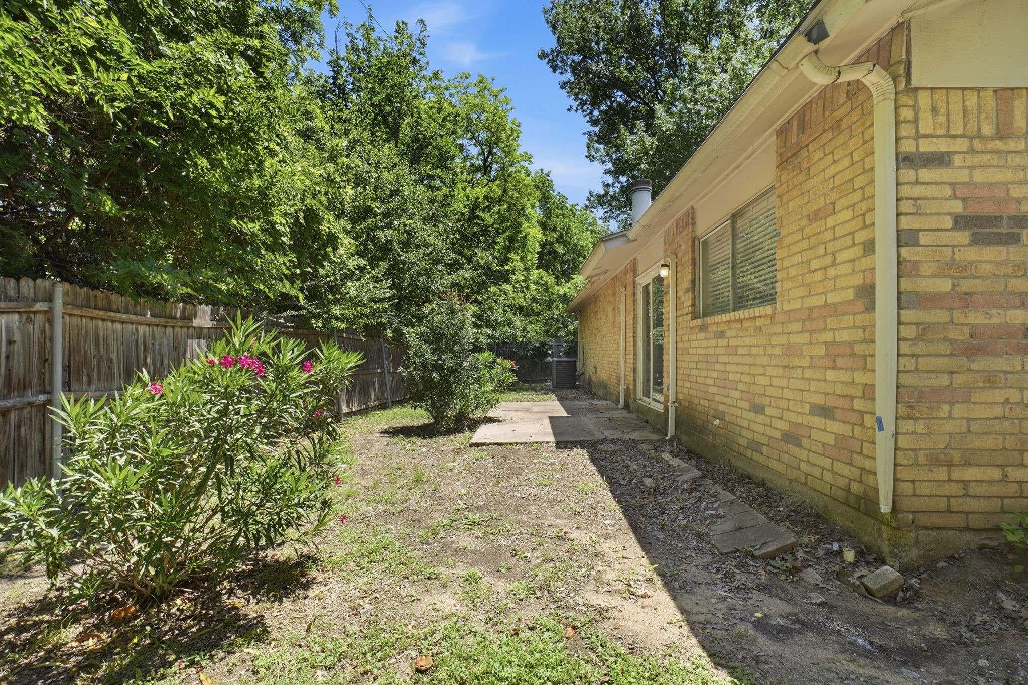 1137 Meadow Creek Court Lancaster TX 75146