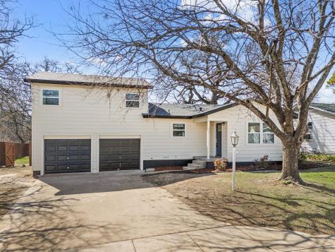 740 Shady Lane Hurst TX 76053