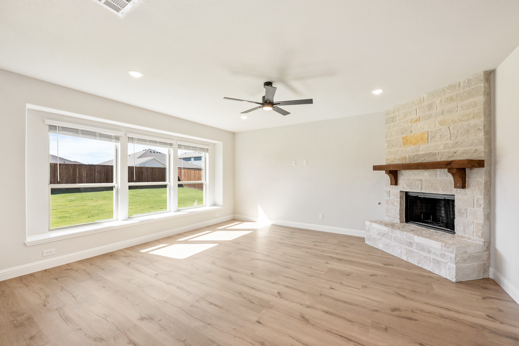 3042 Duck Heights Avenue Royse City TX 75189