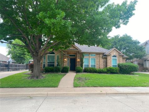 3513 Stone Creek Lane N Fort Worth TX 76137