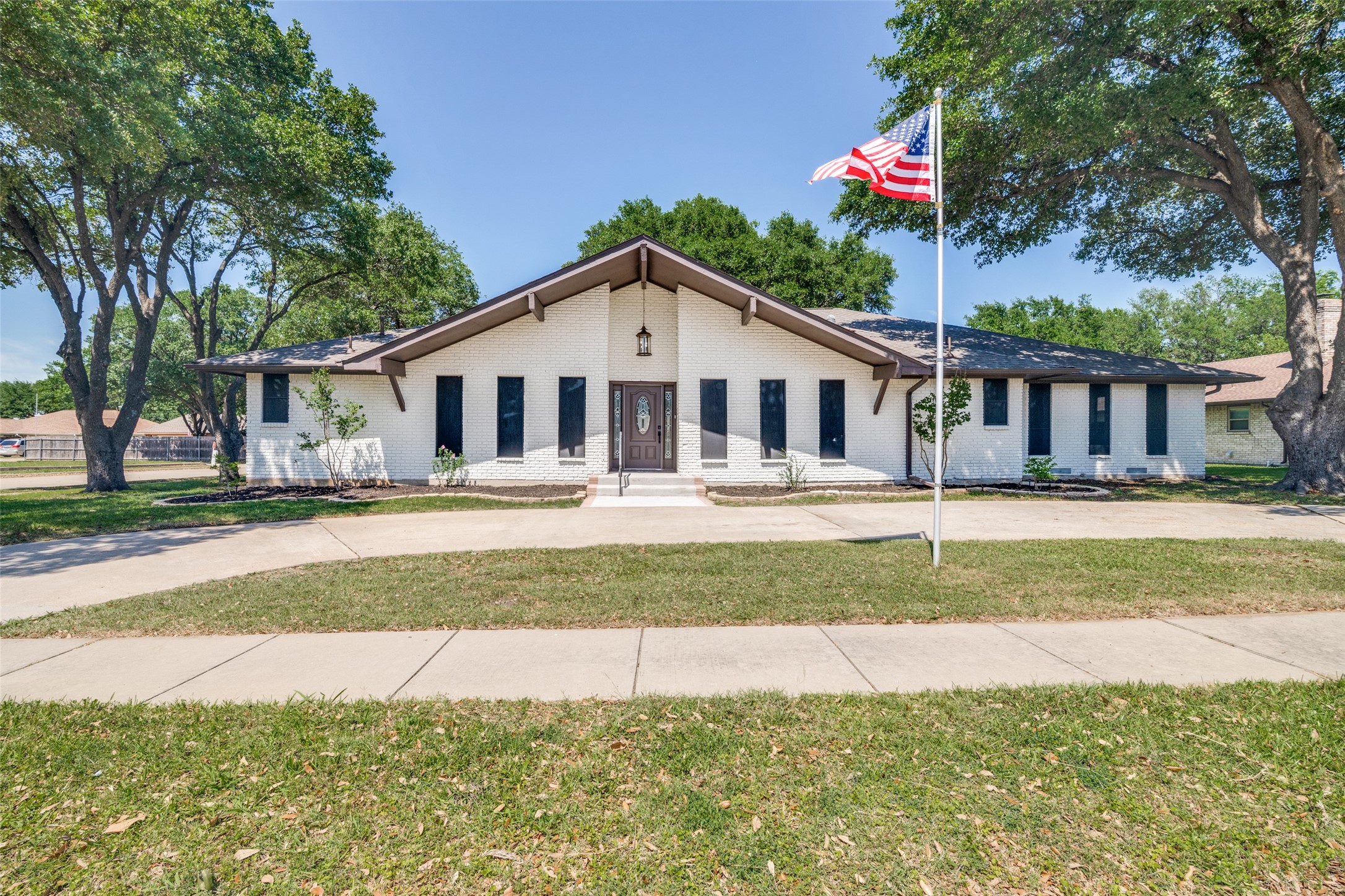 1901 Westshore Drive Garland TX 75043