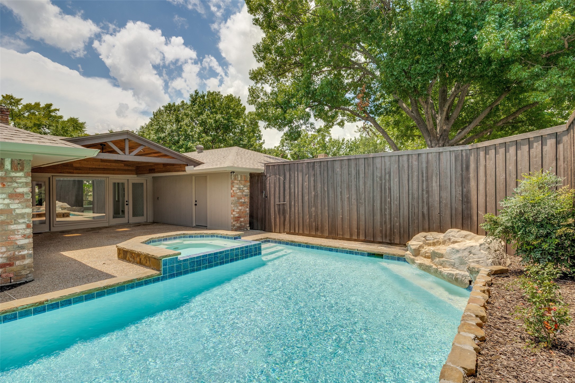 2809 Mollimar Drive Plano TX 75075