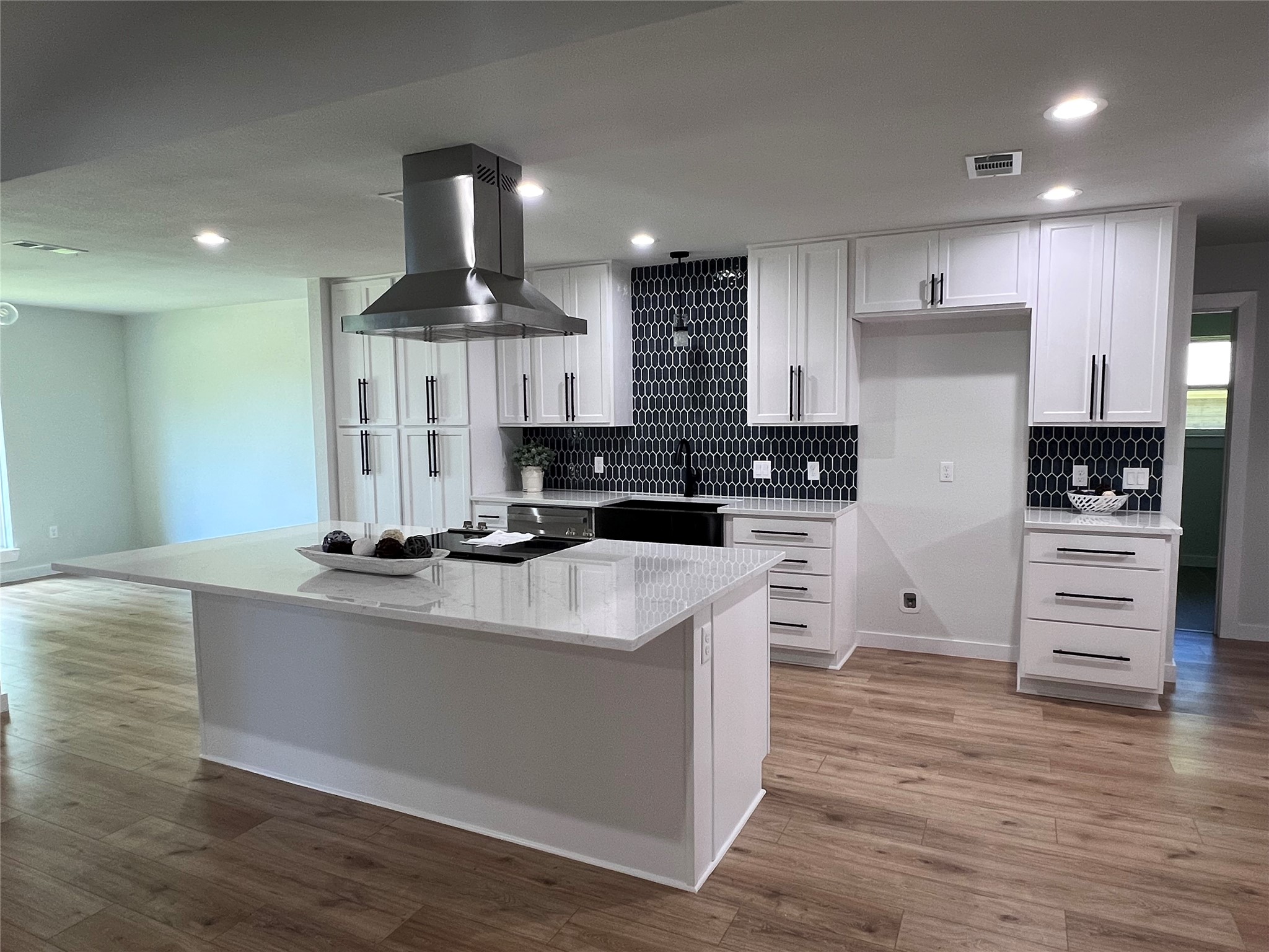 2809 Mollimar Drive Plano TX 75075